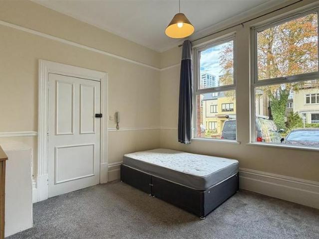 Studio to rent