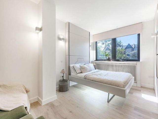 Studio to rent