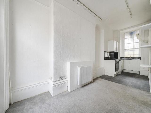 Studio to rent