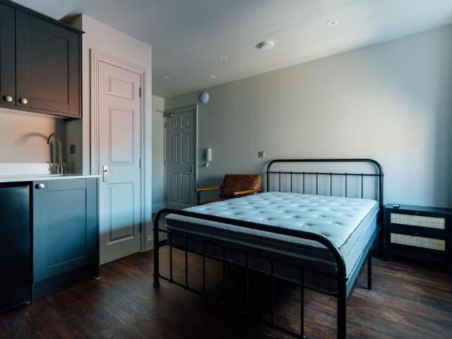 Studio to rent