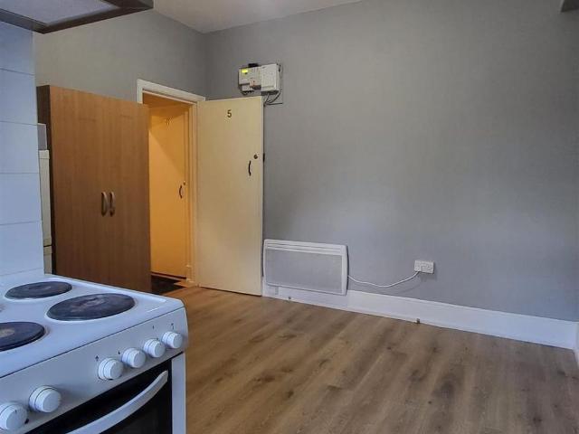 Studio to rent