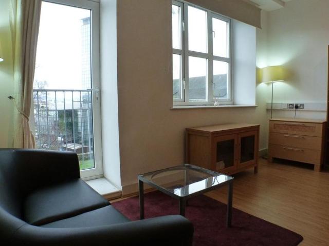 Studio to rent