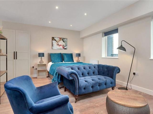 Studio to rent