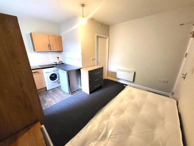 Studio to rent