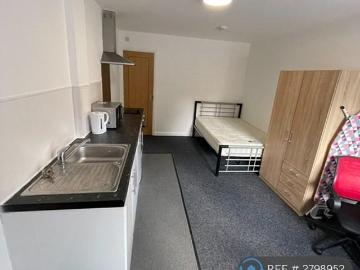 Studio to rent