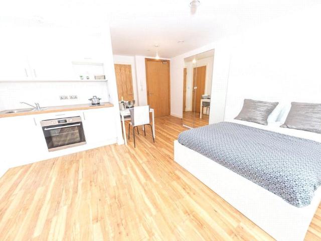 Studio to rent