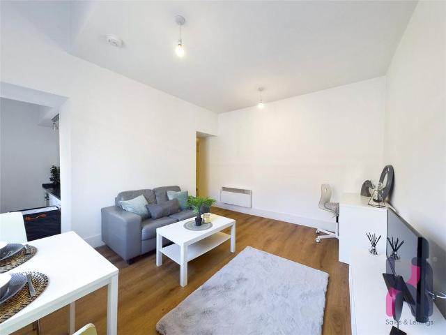 Studio to rent