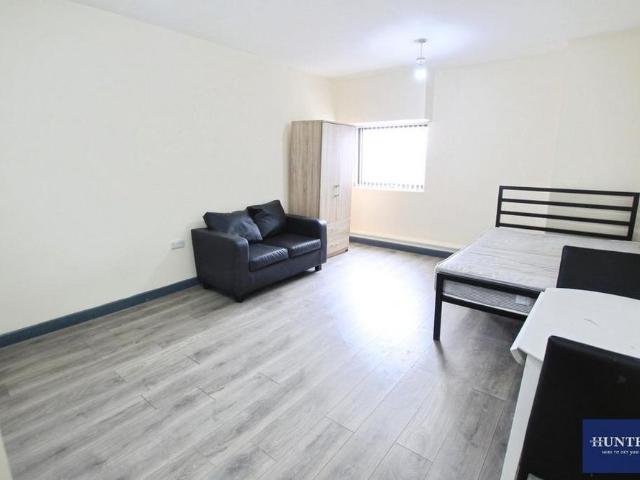 Studio to rent