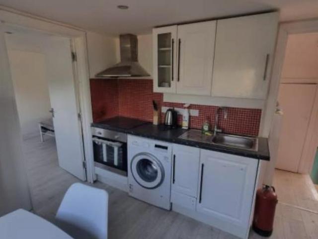 Studio to rent