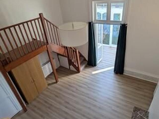 Studio to rent