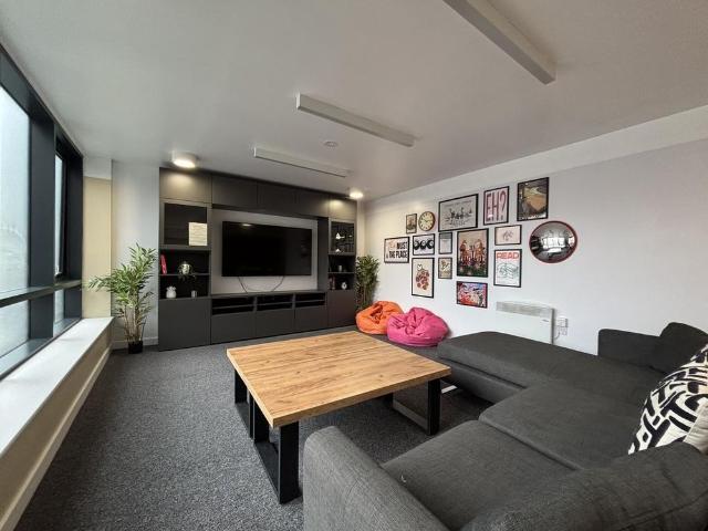 Studio to rent
