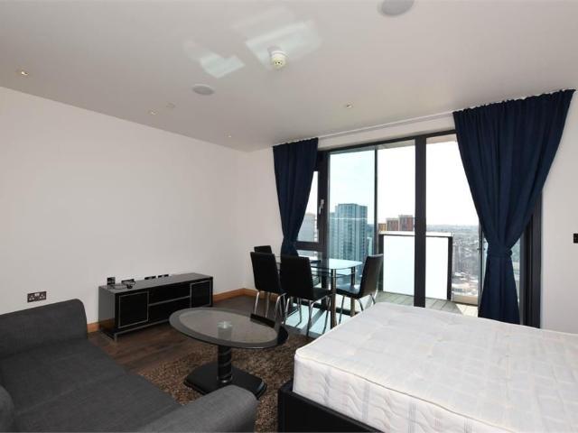 Studio to rent