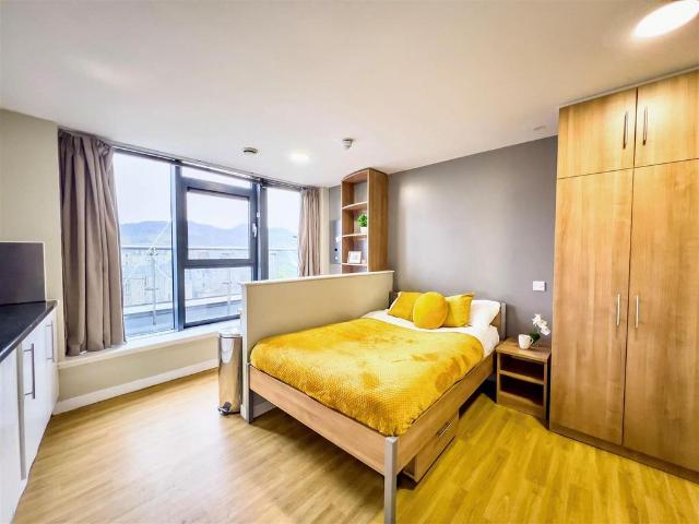 Studio to rent