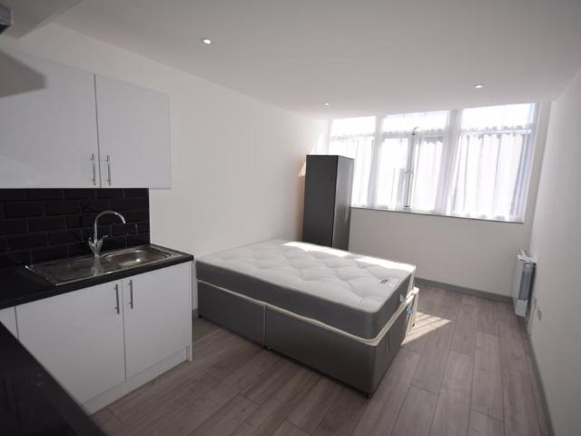 Studio to rent
