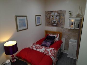 Studio to rent