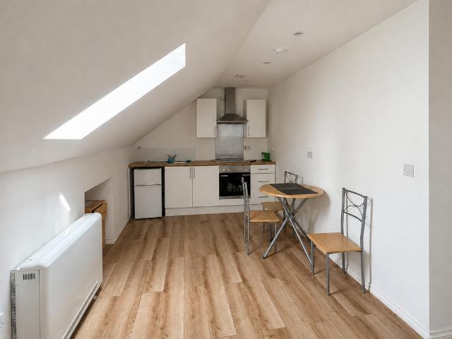 Studio to rent