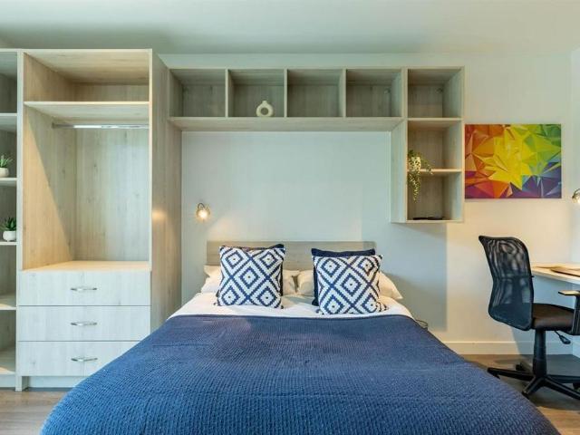Studio to rent