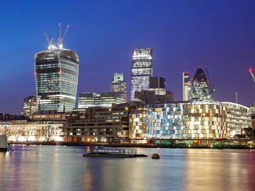 City, London, Greater London - Equipped kitchen