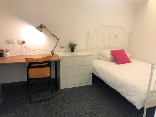Studio to rent