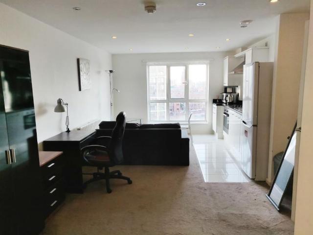 Studio to rent