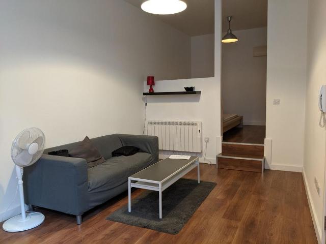 Studio to rent