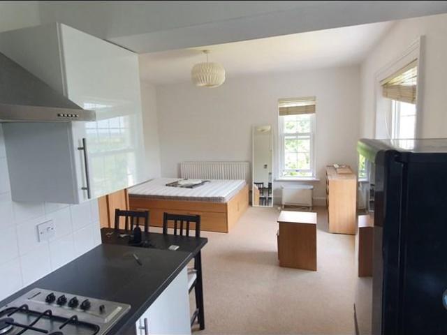 Studio to rent