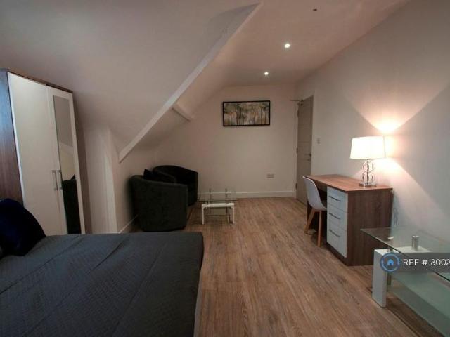 Studio to rent