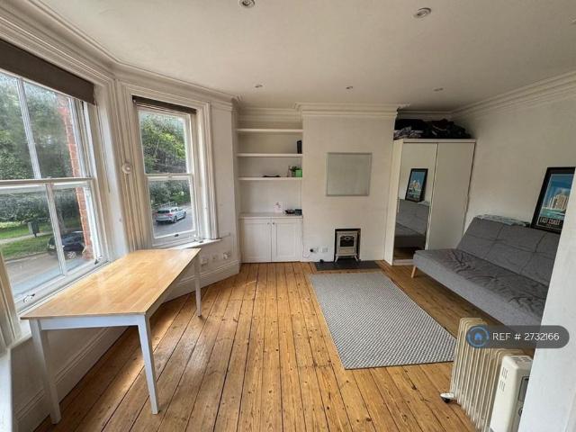 Studio to rent