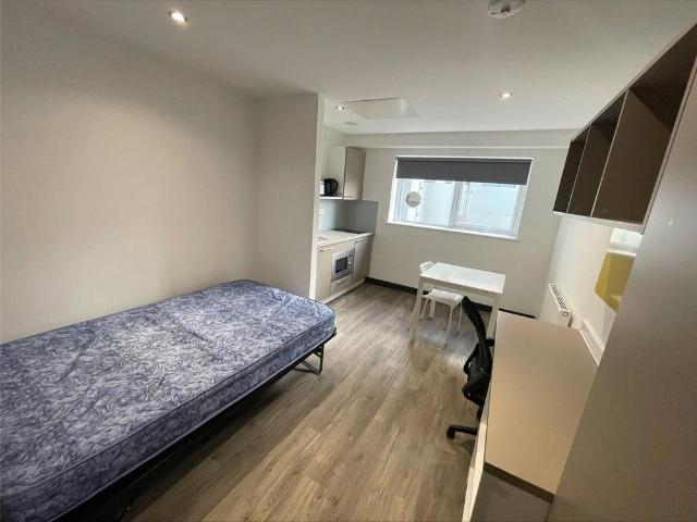 Studio to rent