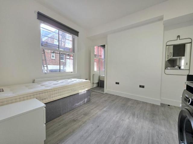 Studio to rent