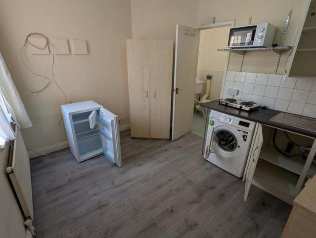 Studio to rent