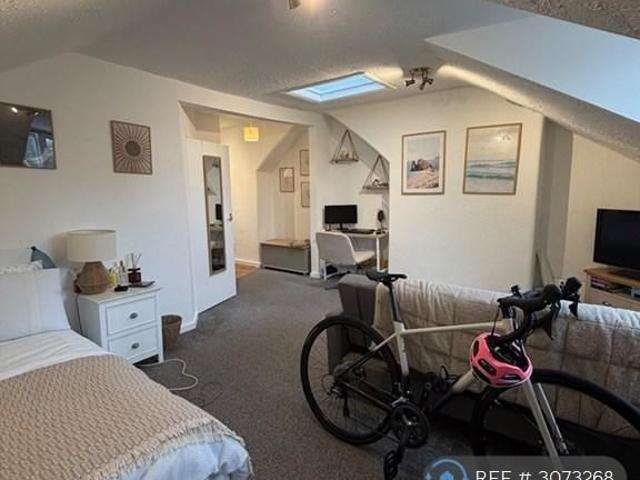 Studio to rent