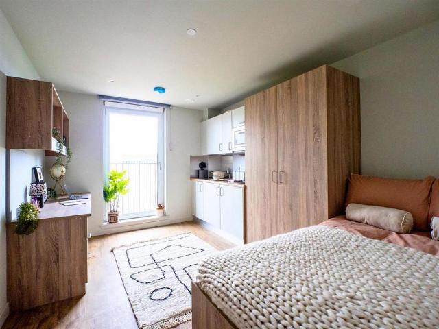 Studio to rent
