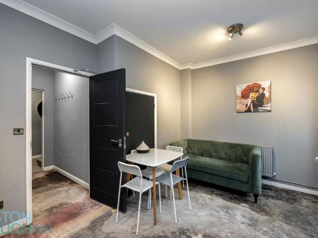 Studio to rent