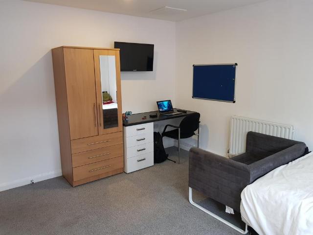 Studio to rent