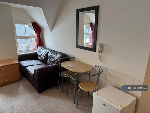 Studio to rent