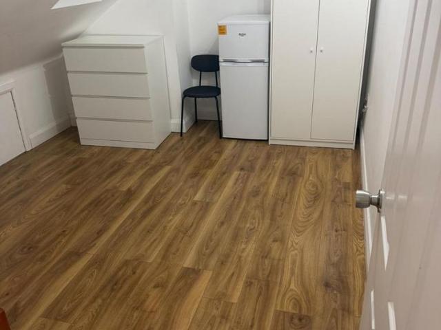 Studio to rent