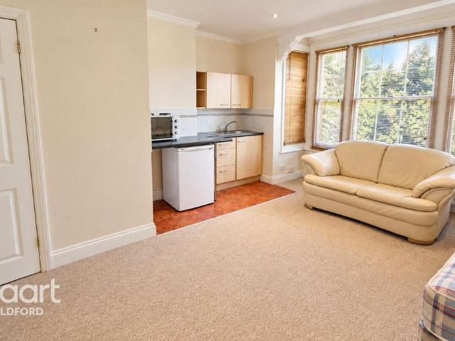 Studio to rent