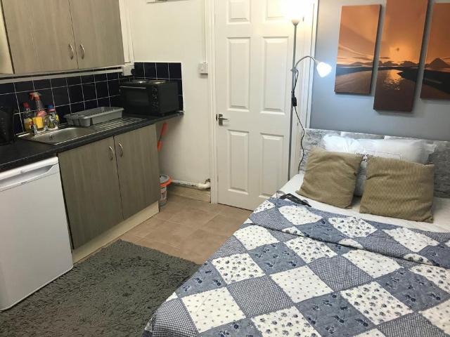 Studio to rent