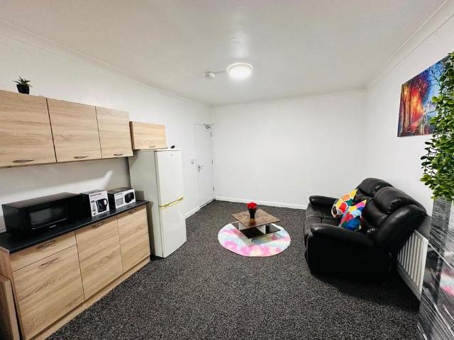 Studio to rent