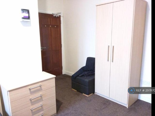 Studio to rent