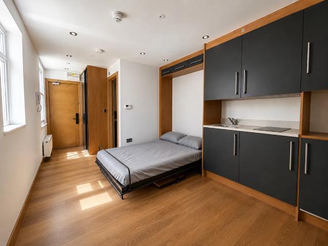 Studio to rent