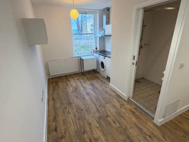 Studio to rent