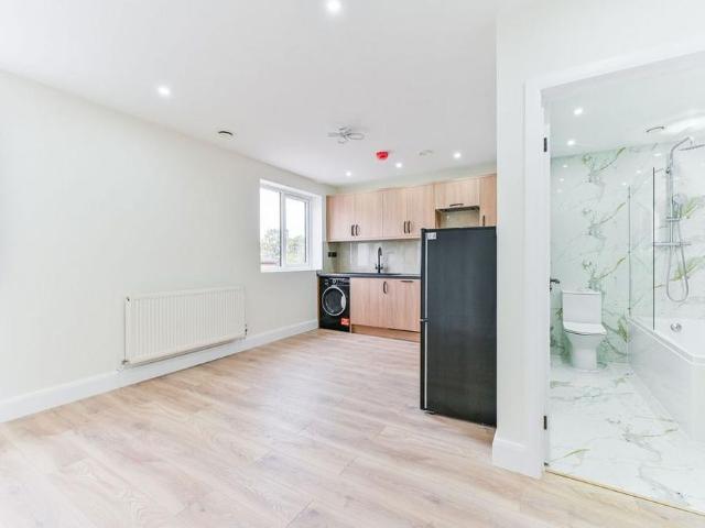 Studio to rent