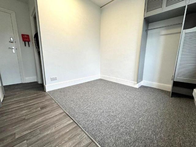 Studio to rent