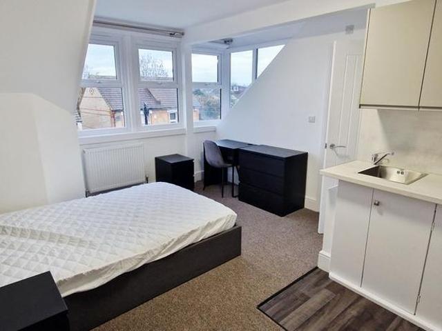 Studio to rent