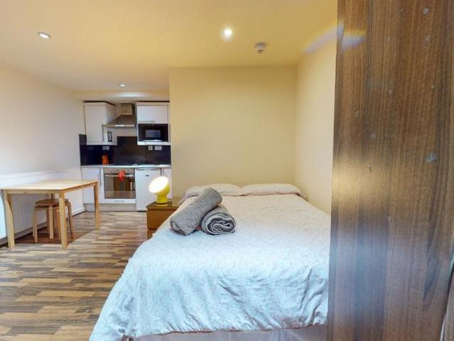 Studio to rent