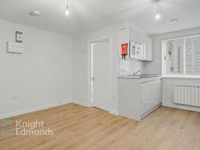 Studio to rent