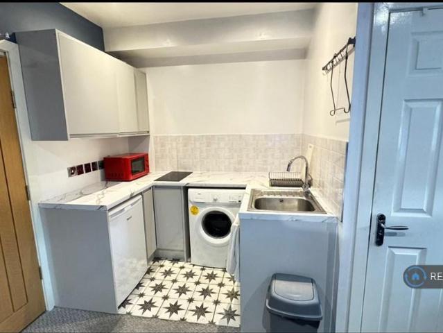 Studio to rent