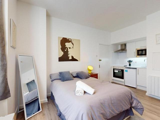 Studio to rent